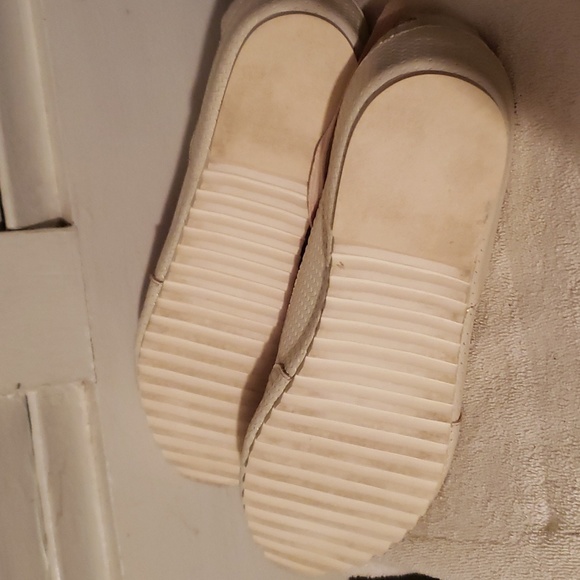 Gaspy Leather Shoes - Picture 8 of 9